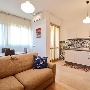 Apartamento Skyline, Milán